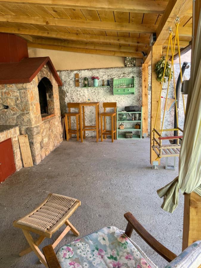 Studio Apartmani Kremic Karlobag Exterior foto